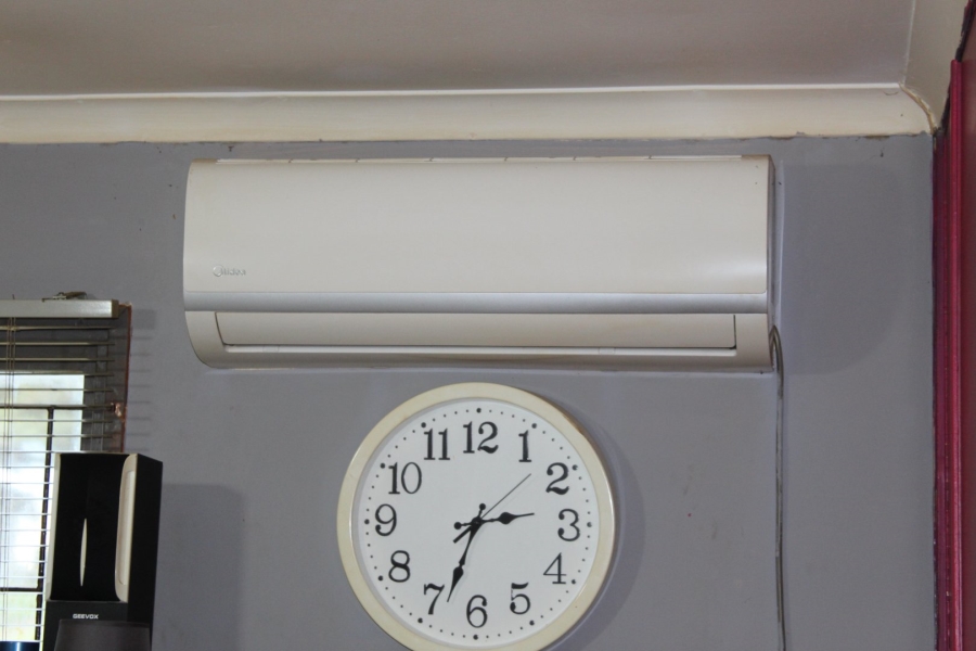 6 Bedroom Property for Sale in Paradise Beach Eastern Cape